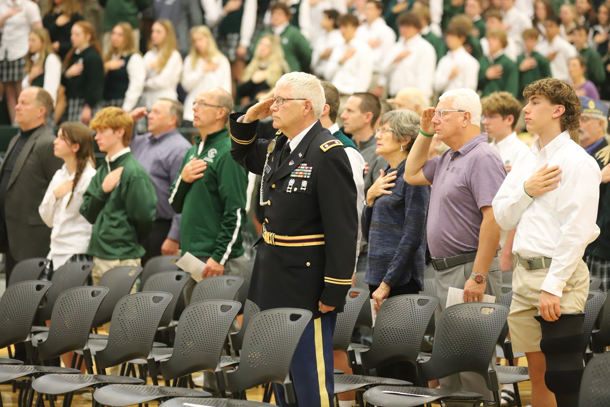 GRWestCatholic's tweet image. We invite our community to join us for some special Masses in the coming weeks:
✝️ Alumni Memorial Mass - Monday, Nov. 6 at 7 p.m., St. Maria Goretti Chapel
✝️ Veterans Mass – Friday, Nov. 10 at 10:20 a.m., WC Competition Gym; luncheon for veterans to follow.