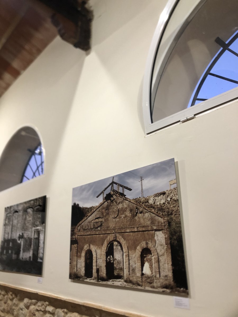 tallerCanets's tweet photo. Siguiendo con nuestro periplo por la arquitectura industrial de Beneixama nos desplazamos al antiguo lavadero, convertido ahora en museo y sala de exposiciones, para inaugurar la exposición fotográfica Arquitecturas Perdidas, de Jesús Tarruella, que estará abierta hasta el día 12 https://t.co/fn1k4shZ1m
