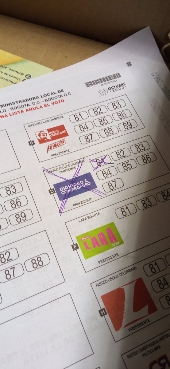 PauRodrigueN's tweet photo. #YoVotoRobledo 
Lista la tarea! 🗳️💜 Hoy vote 3 veces Dignidad, 3 veces Compromiso 

Por @JERobledo por supuesto a la Alcaldía de Bogotá 
Por @mjsarmientoa al Concejo de Bogotá 
Y por @deledda_paez a la Junta Administradora Local de Teusaquillo https://t.co/fdkmb8I1zO