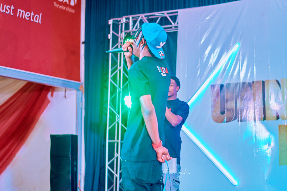 Clintstaggo's tweet image. Doing my job 📌