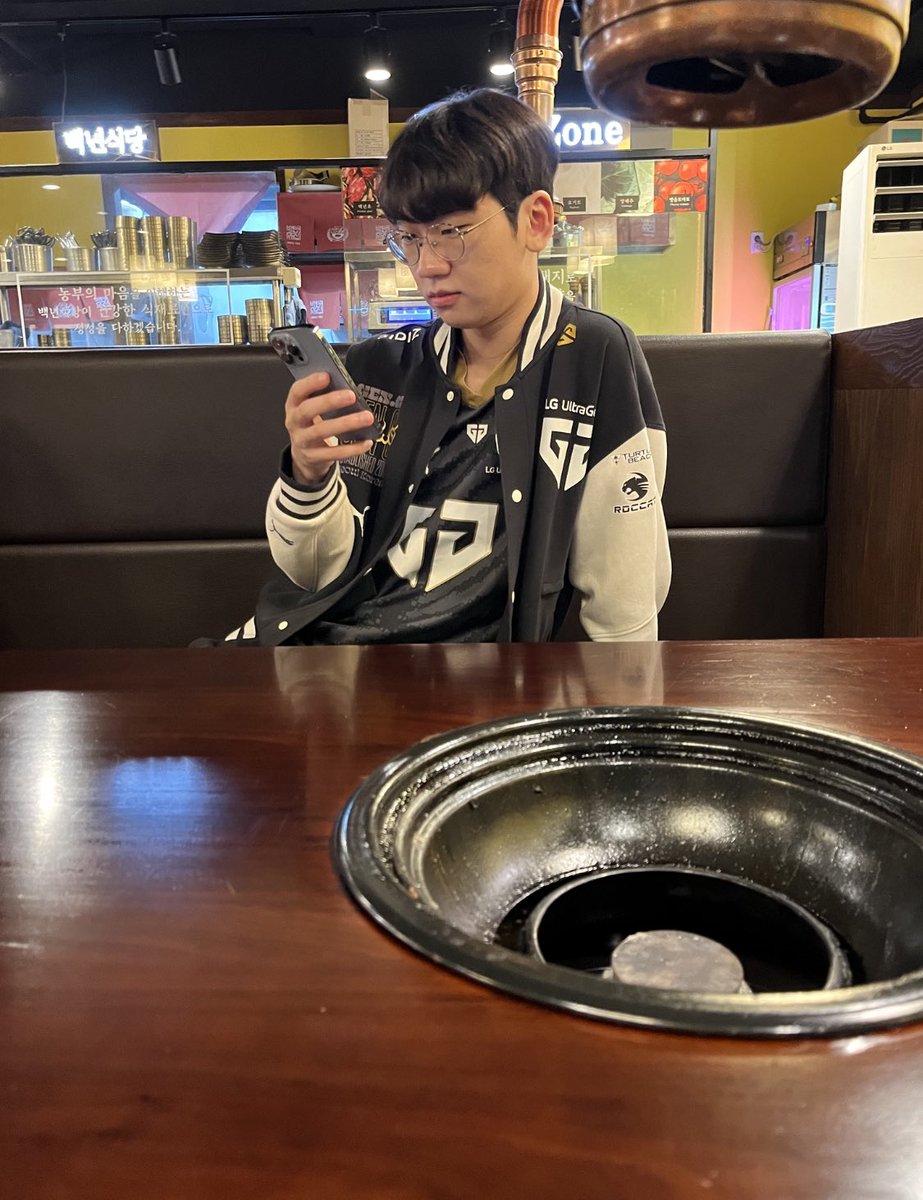 김수환 tweet media