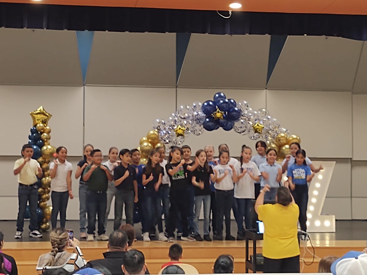 JkneeMartinez's tweet photo. @IrvingISD @JHaleyBulldogs gave an outstanding performance at #GoIrving. So proud of them! @AmarisBravo1 @BulldogsAP @IISDMagdaHdz @IISDMagdaHdz @world_iisd @PFE_IISD @SEL_Champions @KidsDeserveIt https://t.co/Dx5YEtkzAu