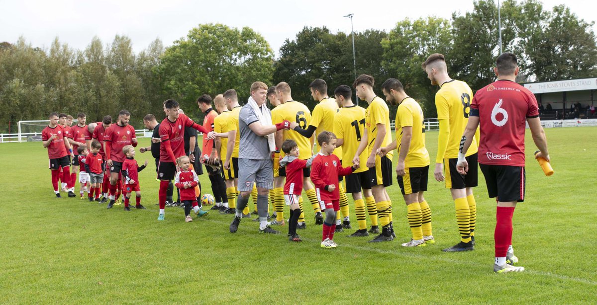 We would like to invite a local youth team or school as our mascots for next Saturdays home @TSWesternLeague game v. @WarminsterTnFC on 4th Nov. @WestfieldFC @withamfriaryfc @MidsomerC