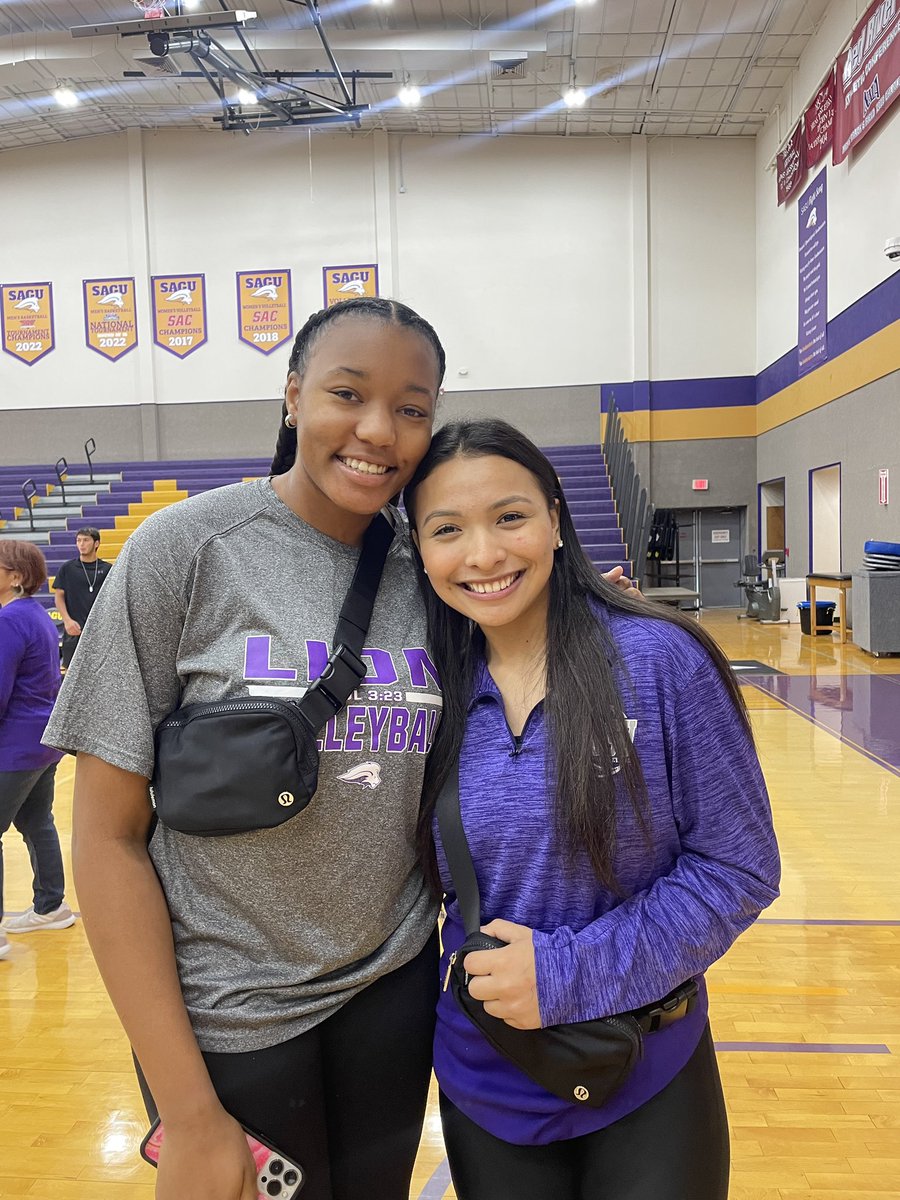 I had an awesome time watching @SAGUSportsNet #Volleyball yesterday!