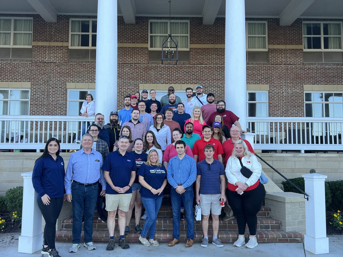 TheMicahRea's tweet photo. A great weekend with dedicated @yrnational rockstars from around the country in Virginia knocking on doors for @BrewerForVa, @BaxterEnnis1, and @MikeDillenderVA! #KeeptheHouse #FliptheSenate @vahousegop @VASenateGOP @VA_GOP https://t.co/ol0DjYK3oF
