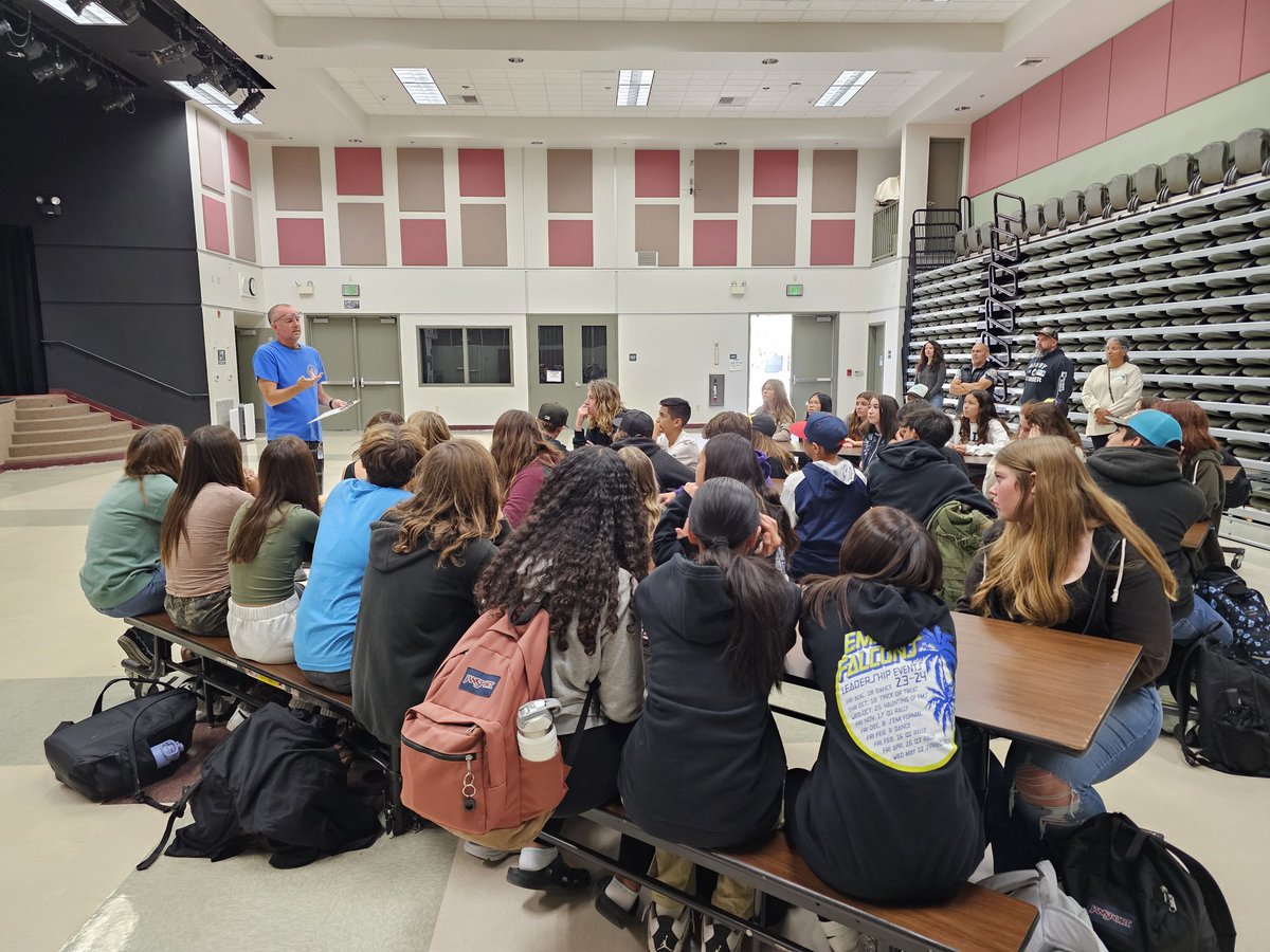 EMSFalcons's tweet image. Our CJSF luncheon was this past Friday. Thanks to Mr. Lindell and our parent volunteers for making it possible! Keep up the great work Falcon scholars! #cjsf #emsfalcons #wearebyron #greatgradesgreatrewards