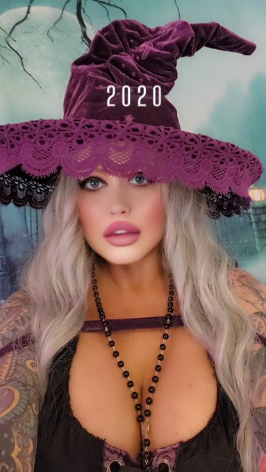 Cams dot com Sexy Witch  I want to put my magic love spell on you  Link in my Profile https://t.co/J<a href="/tag/pink"class="tags"><span>#pink</span></a><a href="/tag/barbie"class="tags"><span>#barbie</span></a><a href="/tag/valentines"class="tags"><span>#valentines</span></a>