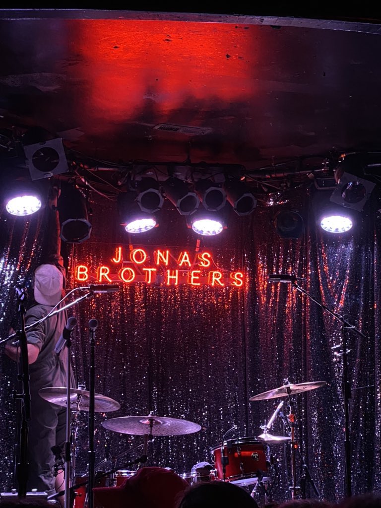 Erica🖤 tweet media