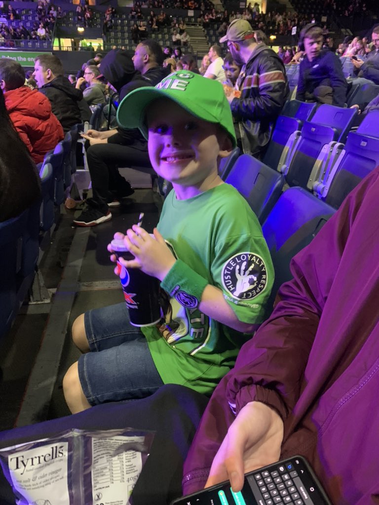 #WWELondon