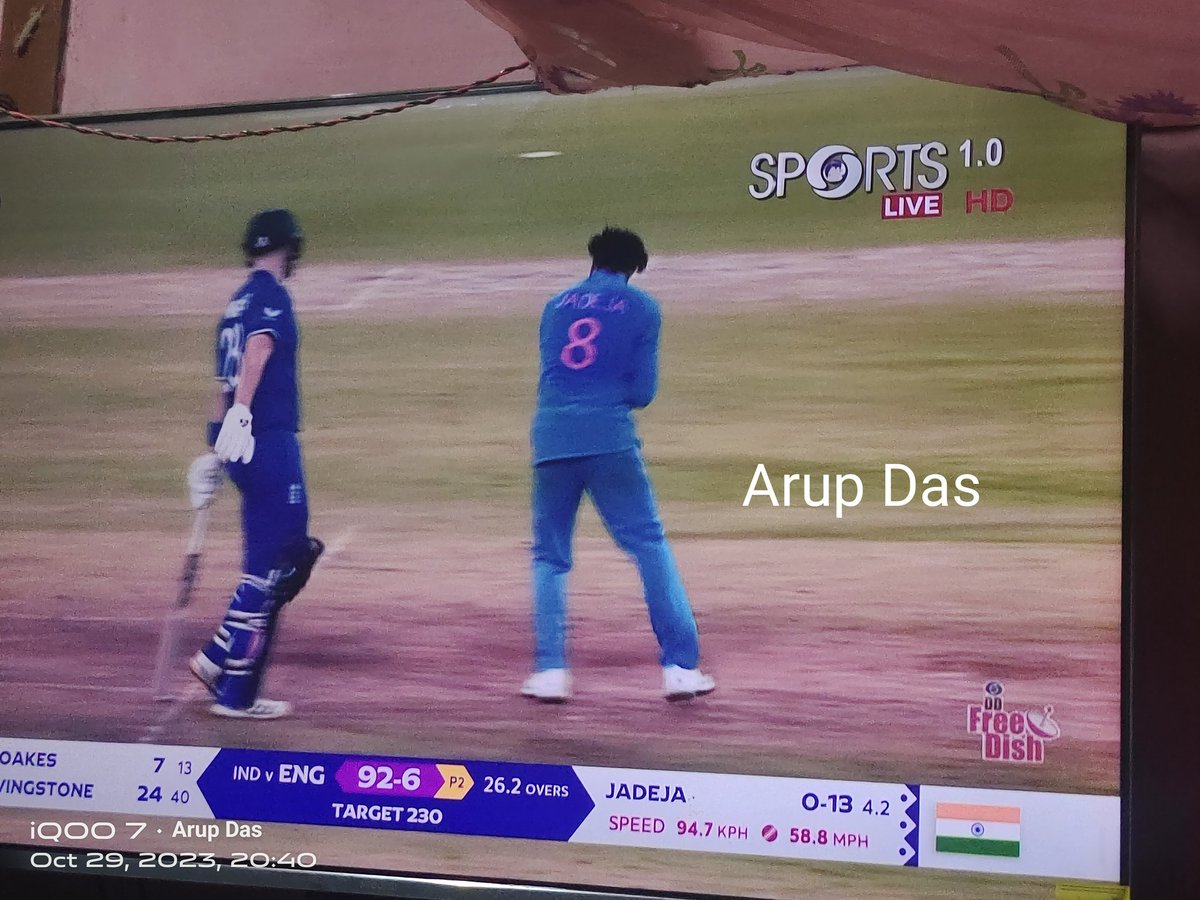 Im_ArupDas's tweet image. Spotted the best moment of Ravindra Jadeja.

#OneForTheHome @Hisense_IND  @imjadeja 

@HappyParesh_MI
@poolife93
@mondal19_padma
@chidambar08