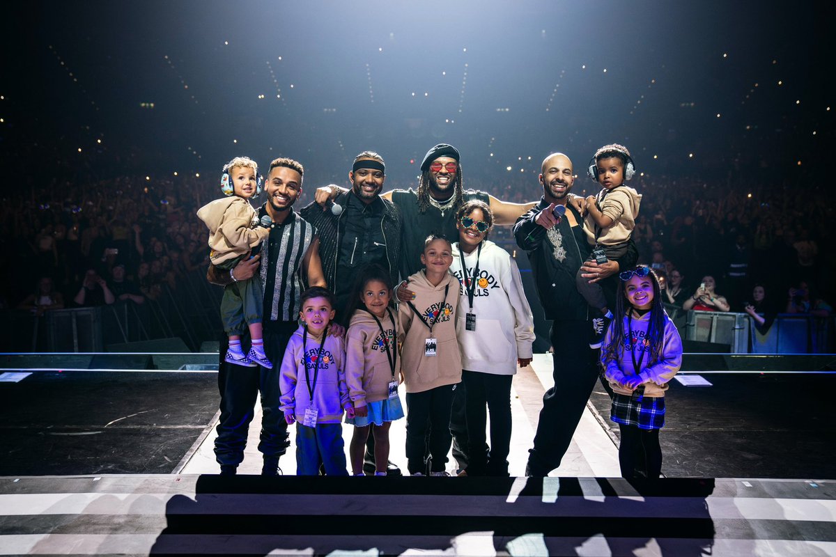 JLSOfficial's tweet photo. The most special way of touring… it’s a family affair! 🖤 Living for moments like these… Thank you Birmingham 🙏🏾 

📸 Scott Garfitt https://t.co/zwQ9ct0F7C