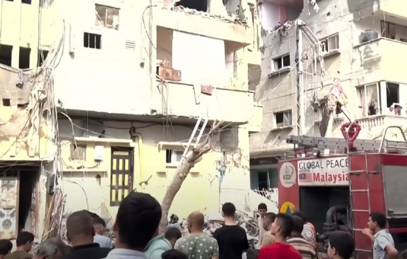 🇵🇸 EN PRIMERA PERSONA | "Al crear un apagón mediático sobre #Gaza, la ocupación israelí pretende matarnos mientras permanecemos en silencio."

✍🏻 Mahmoud Mushtaha (<a href="/MushtahaW/">Mahmoud Mushtaha 🇵🇸 </a>) estrena su colaboración con CTXT desde Gaza con este 'Diario de un joven periodista en Gaza'. Un