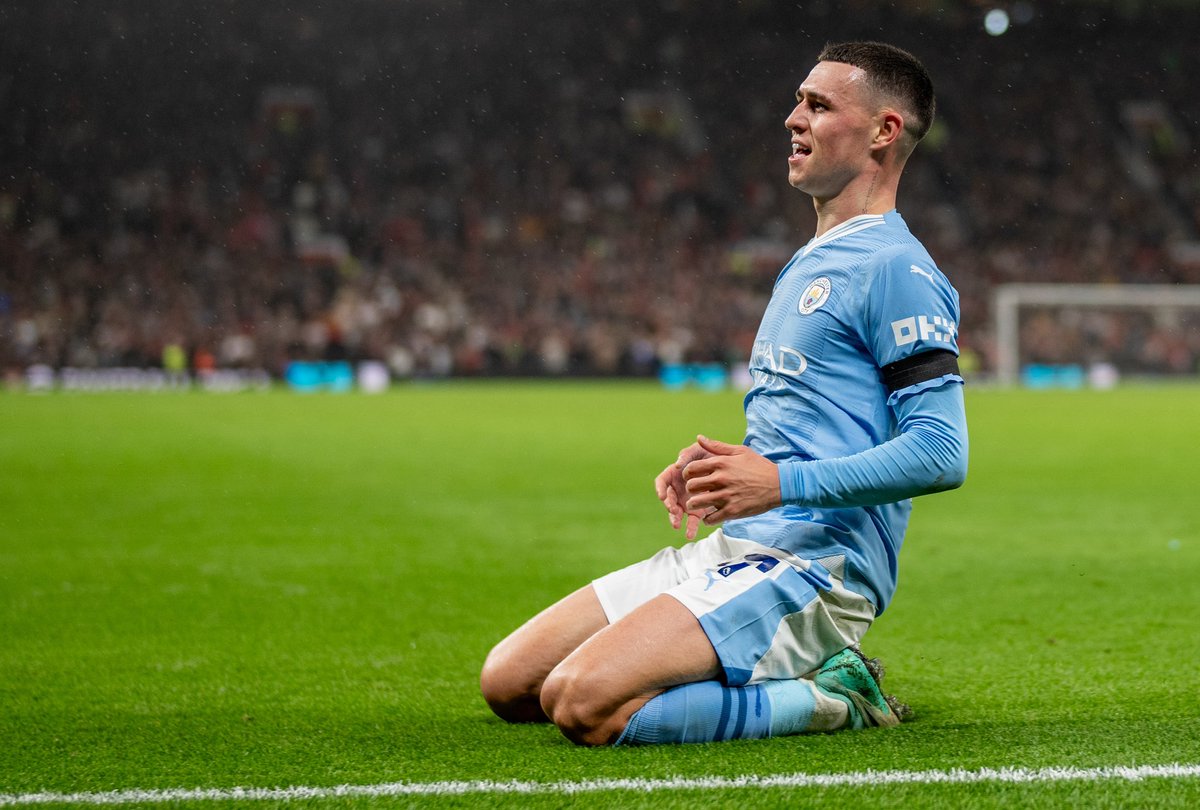 PhilFoden's tweet photo. CITY CITY CITY 🔵 

Thanks my mate, @erling 👊 https://t.co/4JobtNpL3Z
