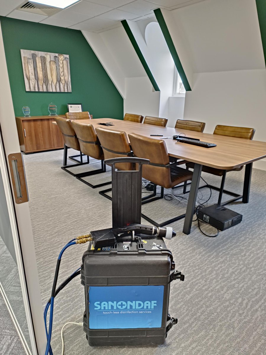 StainbustersLtd's tweet photo. Another busy week for #Stainbustershygiene as winter approaches we carried out the regular #sanondaf infection control treatment at these two Call Centres. #sanondaf reaches all areas other cleaning methods can't reach. Less risk of staff being ill with winter bugs #sanondafleeds https://t.co/kH73DM0M8c