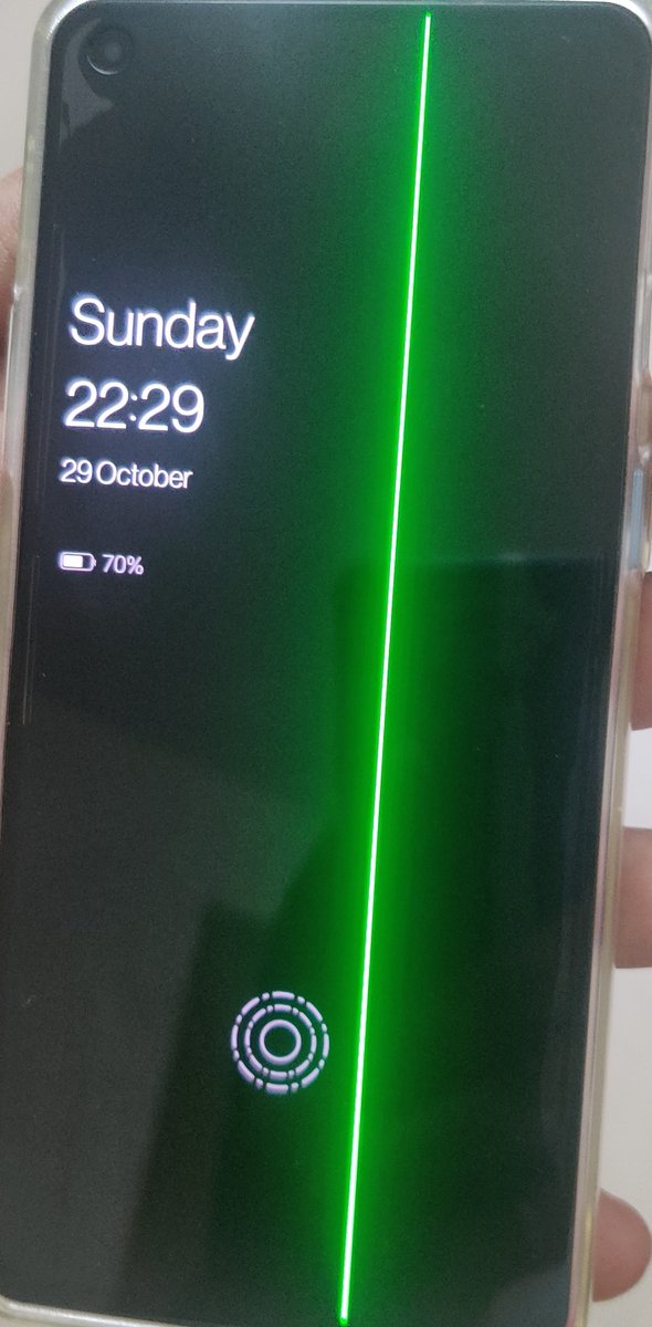 Prasanth_0504's tweet image. @OnePlus_IN ,@consumercourtin #Oneplusscreen issue,
My brother using one plus 9R5G mobile, it was working fine in the morning but suddenly green line present in the screen at evening, it's annoying.Please help us at earliest.