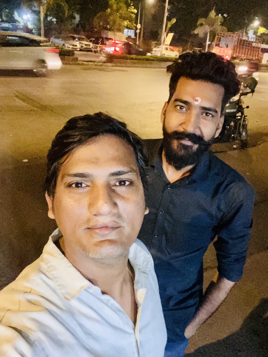 SachinSNPandey's tweet photo. Happy Birthday @ChandreshASingh 🎂

Baba KashiVishwanath Bless You with Good Health &amp; Long Life. 

@Dev_Fadnavis @AmeetSatam @VidyaThakurBJP @mohitbharatiya_ 
@rajhanssinghBjp @pawantripathi_ @Deepakthakur_1 @ganeshmpandey @TajinderTiwana @advsiddharthss https://t.co/UxmnDLvv1Y