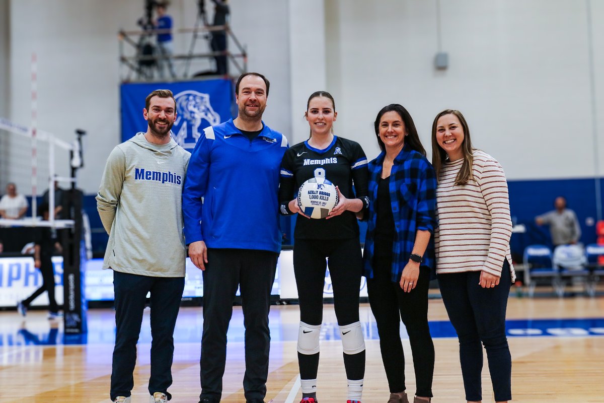 MemphisVBall's tweet photo. 𝐇𝐨𝐧𝐨𝐫𝐢𝐧𝐠 𝐑𝐞𝐢𝐥𝐥𝐲 𝐁𝐫𝐢𝐠𝐠𝐬' 𝟏,𝟎𝟎𝟎 𝐤𝐢𝐥𝐥𝐬 https://t.co/ENcndvCxvf