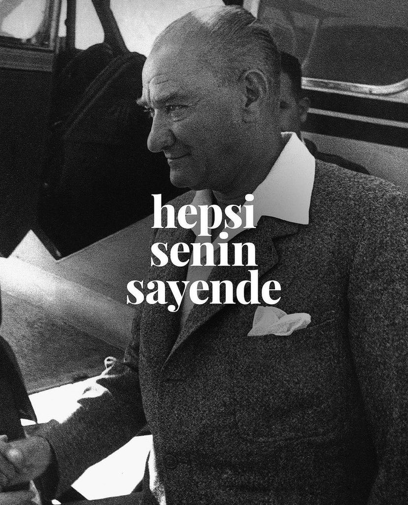 diler_diler's tweet photo. #YaşasınCumhuriyet 🇹🇷
#100yaşında 🇹🇷
#MustafaKemalAtatürk ❤️ https://t.co/cCmy4VAQon