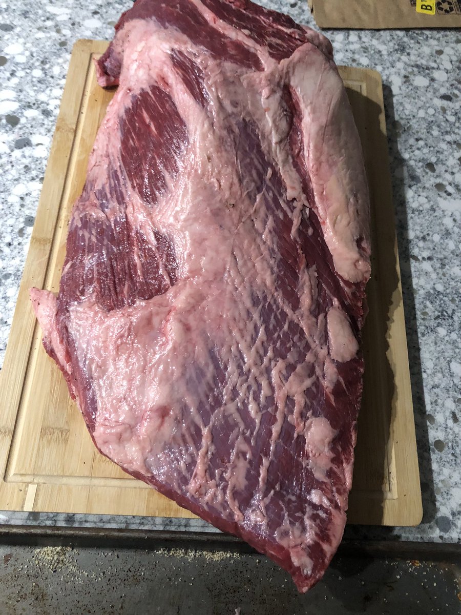 secondpete17's tweet image. Brisket and a whiskey. What can be better on a football Sunday.