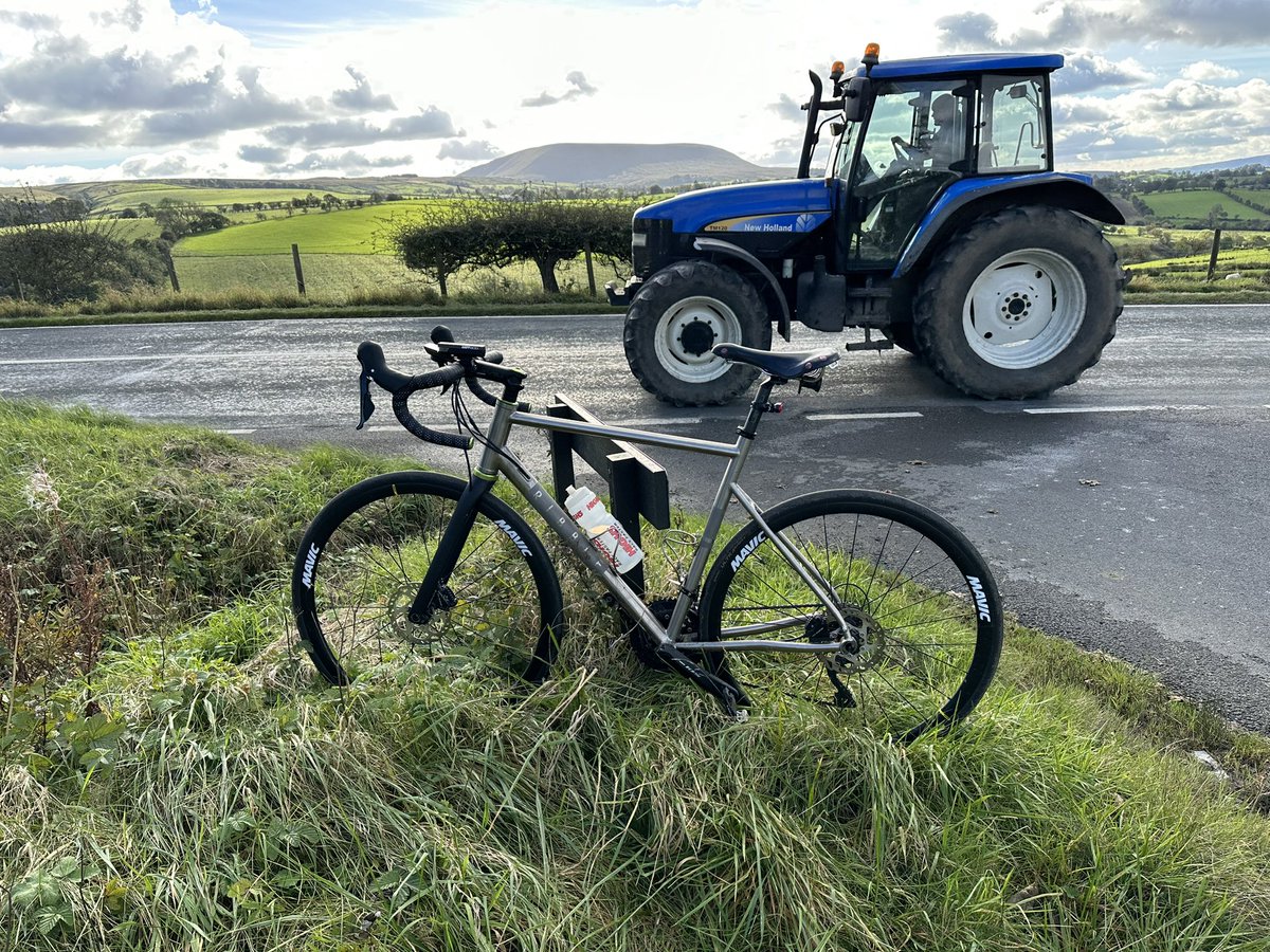 Tom_Warman_'s tweet photo. @RibbleCycles What a brilliant bike. Here’s mine on tour in the Ribble Valley and Trough of Bowland. Great looks, great ride, great road handling. Always gets remarked on. #myribble https://t.co/pintdUC9J7