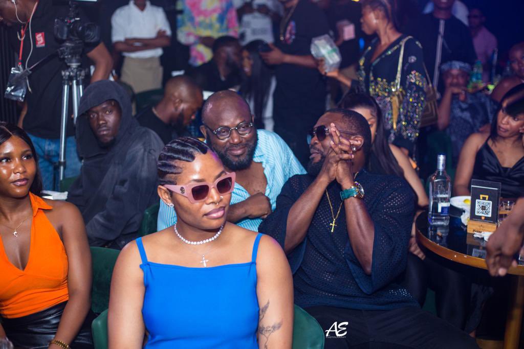 JoyisBackAgain's tweet photo. Quick Reminder ๐ฅฐ
Erigga's #FamilyTimeTheAlbum listening party was a total shutdown ๐ฅ #ItsFamilyTime https://t.co/zznnpPVnA1