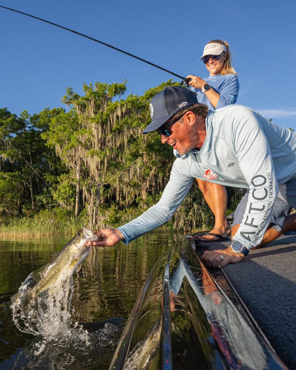 Garmin's tweet photo. It’s more than a hobby.
It’s your favorite pastime.

Now you have a tool for the future.

Tell a new fish story with #ECHOMAP Ultra 2. https://t.co/tmmWc1x8BI https://t.co/wP5sT4kNMR