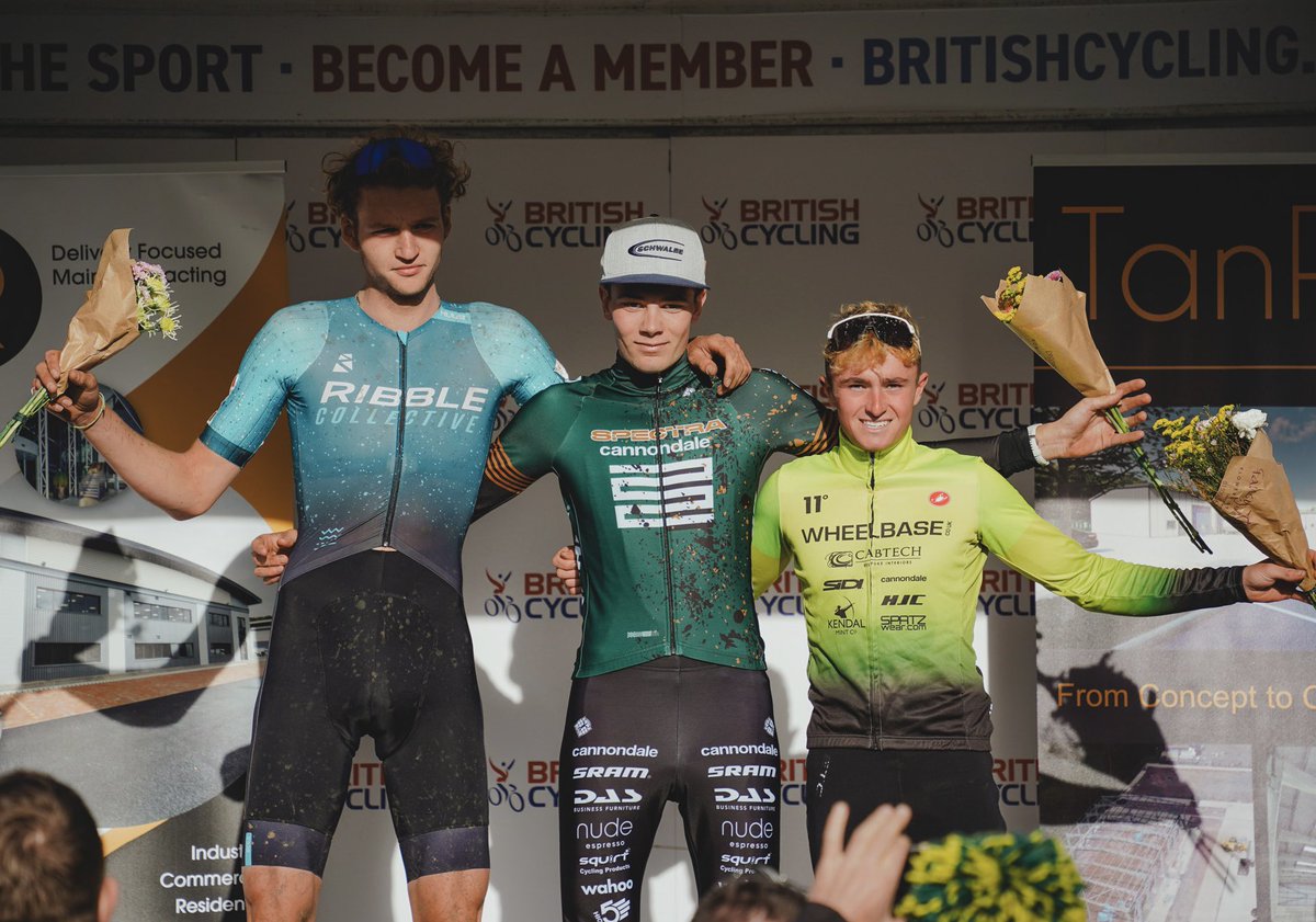 Dan Barnes tweet media