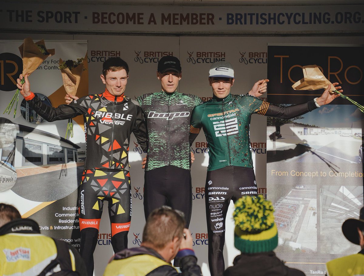 Dan Barnes tweet media