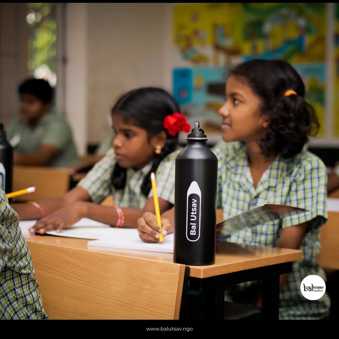 balutsav's tweet photo. A child's smile is your impact in action. Join us as we #ReimagineEducation together.
#EducationMakesAllTheDifference
#SampoornaShaala
#ShotInSampoornaShaala
#BalUtsav https://t.co/hehAOs67d2