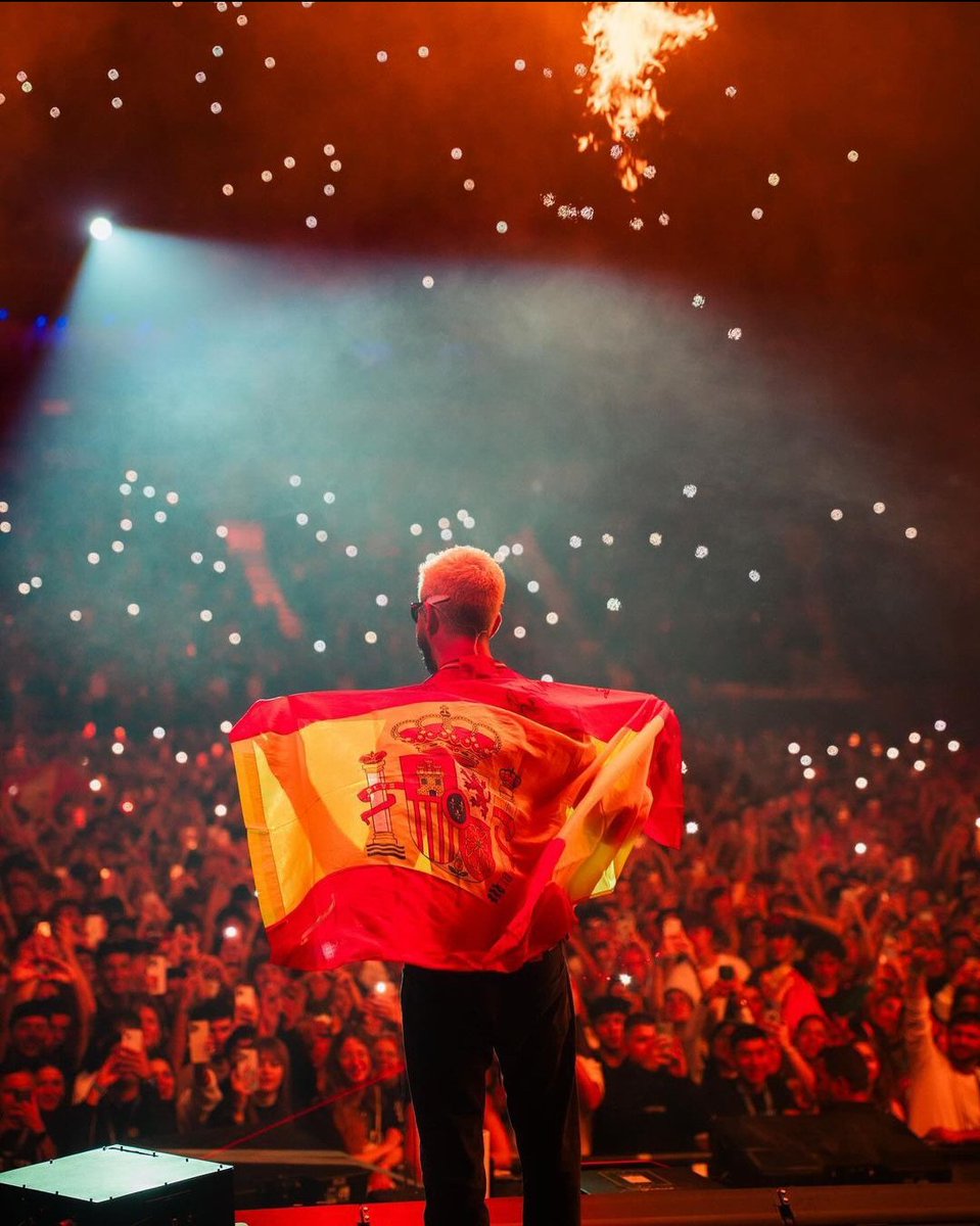 soyclubi's tweet photo. Mora con la bandera de España 🇪🇸 https://t.co/oHjZNbKvMN