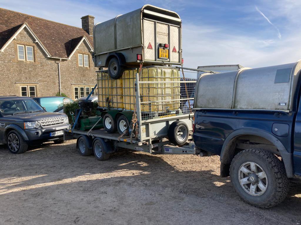 mrmattyhill's tweet photo. So gypsy day came a bit sooner for us than we expected. Some interesting loads but we got it all to the new spot! 😅 https://t.co/UofPtukhGP