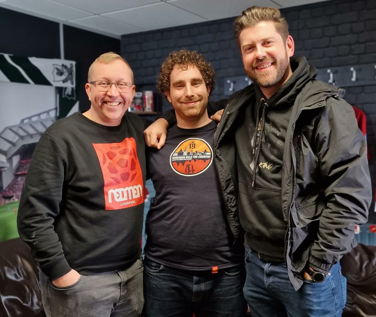 TheRedmenTV's tweet photo. Today was @BlackTeeTom_'s last day working with us after 10 years!

Our first paid employee, Tom has been an integral part of everything we've done, made and achieved at Redmen. A real job in the real world awaits, he's going to be amazing.

Good luck and #YNWA https://t.co/IWsjuZaSoH