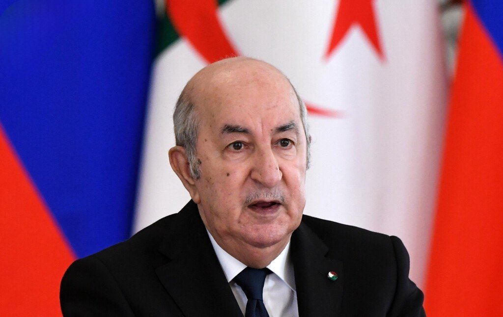 الرئيس الجزائري عبد المجيد تبون:

⚡  الفلسطينيون ليسوا إرهابيين ولن يكونوا كذلك وهم يدافعون عن حقوقهم ووطنهم

⚡  ما يحدث في غزة جرائم كاملة الأركان ضد الإنسانية وجرائم حرب

#الجزائر #غزة_الآن