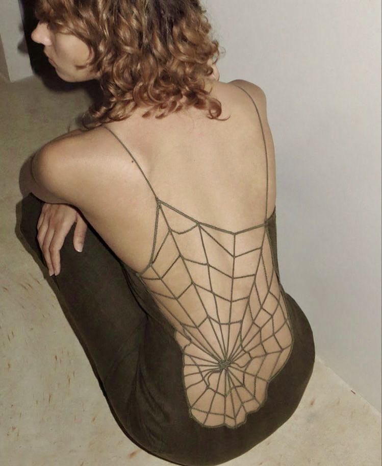 spider web moments in fashion 🕸️