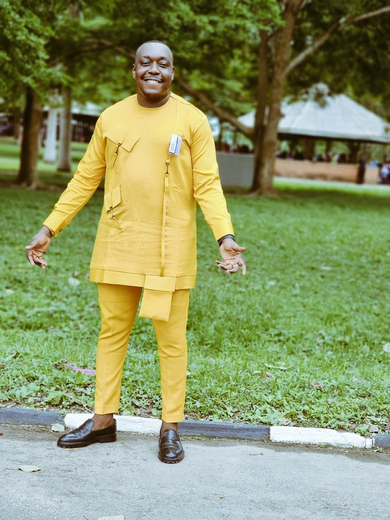 benjaminoyom's tweet image. P.S.: I&apos;m single and searching.