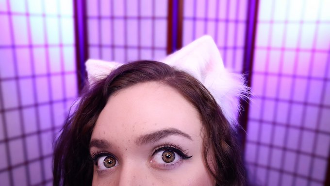 new ASMR video!!! :3  ♡ can i give u kitty kisses..??? ♡♡ ASMR   https://t.co/tAL1exbzOX https://t.c<a href="/tag/asmr"class="tags"><span>#asmr</span></a>