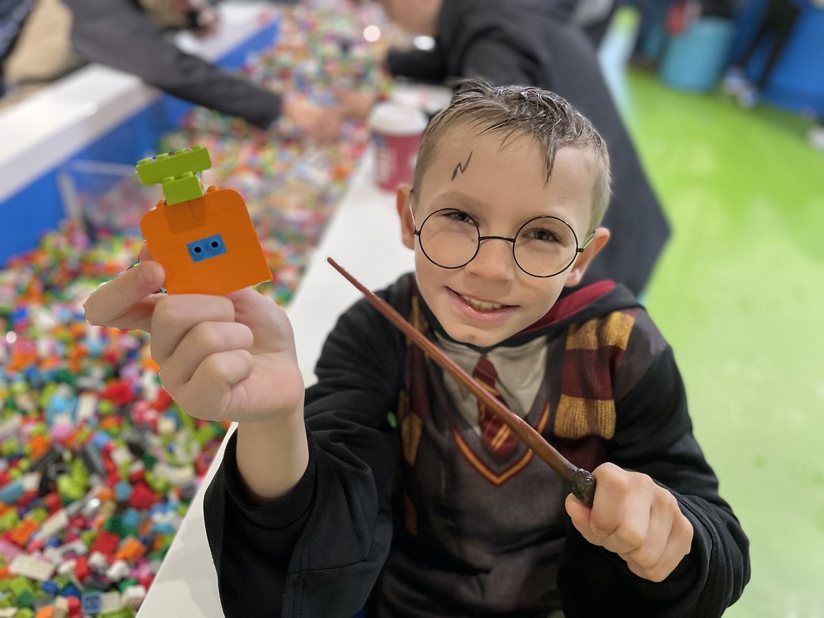 What a spooktacular day today <a href="/LEGOLANDWindsor/">LEGOLAND Windsor</a> 👻🎃🧙‍♀️🧛🧌🧟‍♀️☠️ we had the best Halloween fun ever 👻