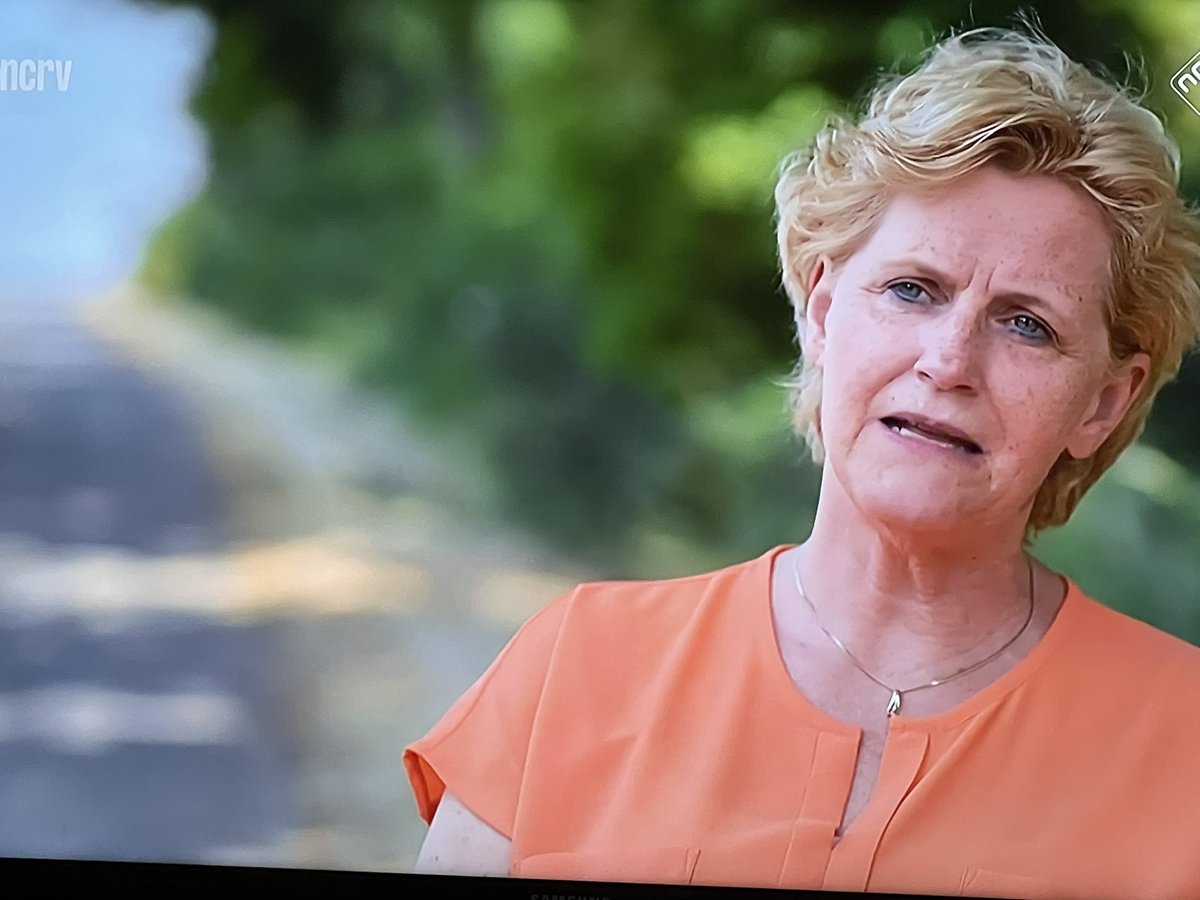 baara_a's tweet image. Ik vind Anke wel leuk hoor #piet ik ben benieuwd of Piet dat ook vind 😬
#boerzoektvrouw #bzv