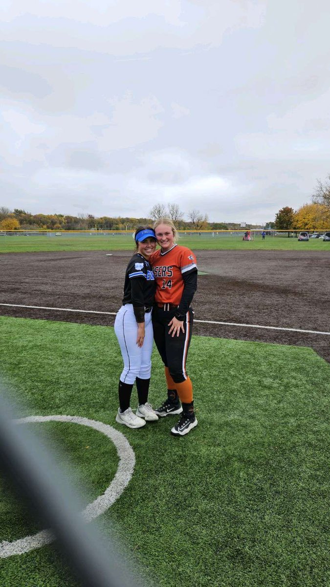 Today I had the opportunity to play against one of my old teammates! So glad I got to see you Maria!!