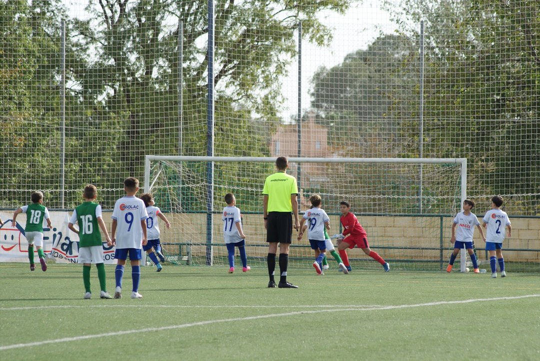 CD_Alcala's tweet photo. ALEVIN B | Excelente imagen en un partido donde el rival estuvo mas acertado de cara a gol en los últimos minutos. ¡Vamos equipo!

#Cantera41500 https://t.co/JlN8oQOMFQ