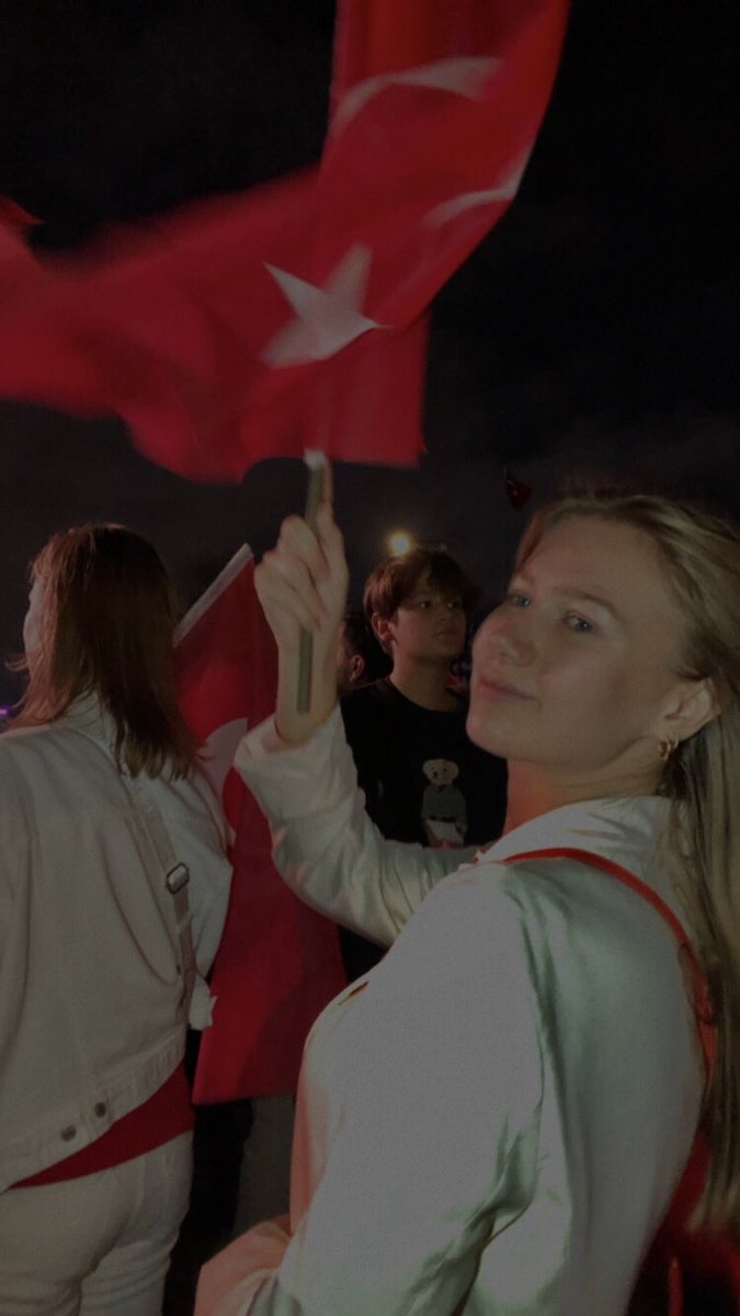 AzmakHilal's tweet photo. Ne mutlu❤️ https://t.co/PlaIeeGC4S