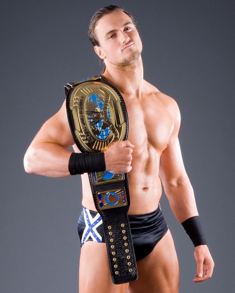 ⚔️Scottish King Drew McIntyre (RP)⚔️ tweet media