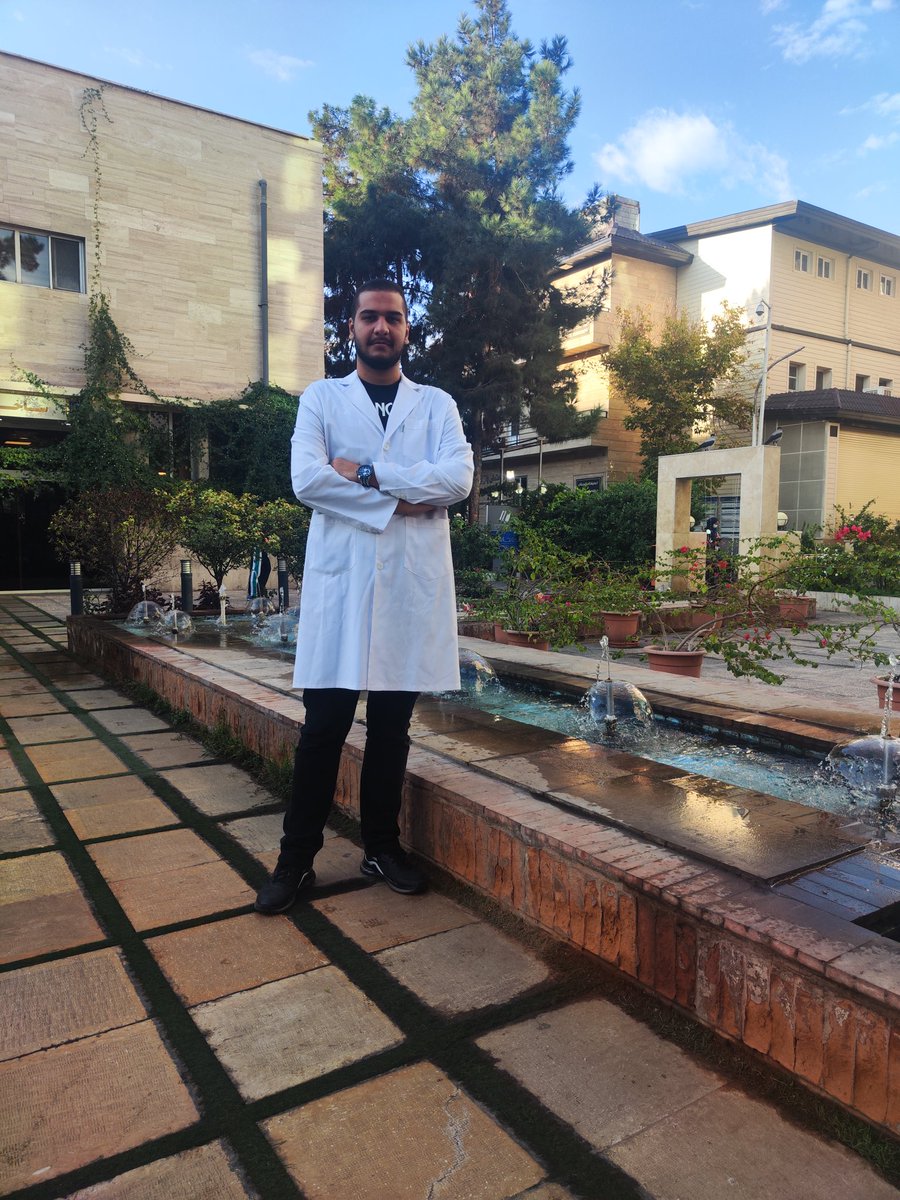 پوریا tweet media