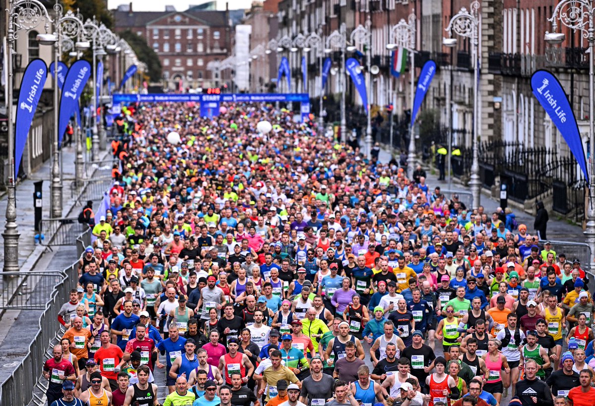 dublinmarathon's tweet photo. Just a picture full of LEGENDS! 😍❤️

#IrishLifeDublinMarathon #PowerOfSupport https://t.co/EUMbwYgt7W