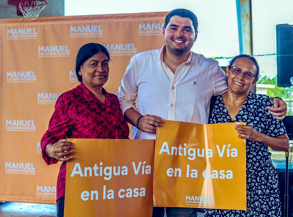 Hoy fue un gran día, en la comunidad de La Cumbre anuncié mi candidatura para Representante por el Precinto 4 de San Juan. Desde aquí vamos a continuar construyendo la alternativa de CAMBIO que nos une a TODOS. #SanJuan #Precinto4 🧡🇵🇷👟