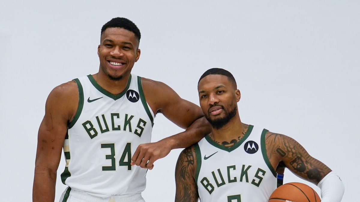 Wisconsin may not have much love for the Packers right now but at least we have the Bucks. 💜🦌🇬🇷⌚