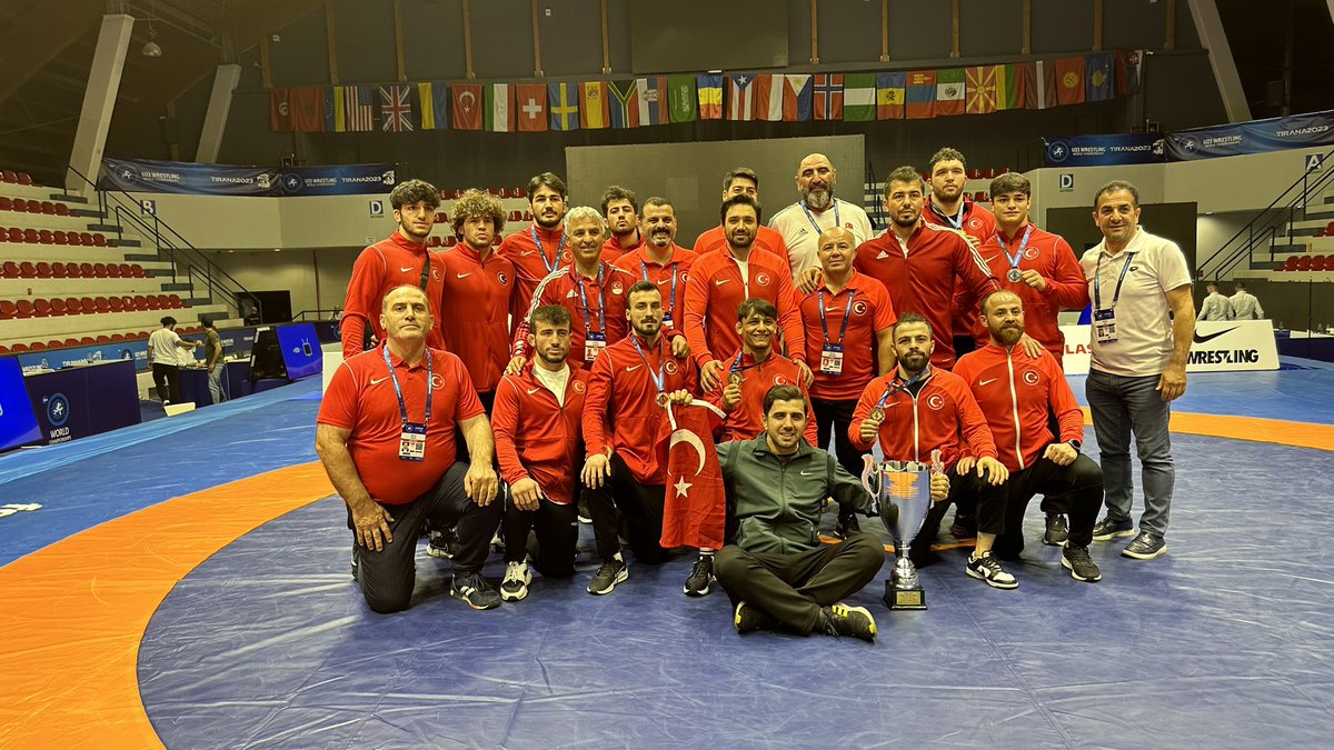mtokat25's tweet photo. U23 Grekoromen Güreş Milli Takımımız tarihinde ilk defa Dünya Şampiyonu oldu. 130 Kg’da Muhammet Hamza Bakır Dünya Şampiyonu, Teiaş Spor Kulübü sporcumuz Mustafa Olgun 97 Kg Dünya İkincisi oldu. Emeği geçen tüm sporcu, teknik ekip ve yöneticilere teşekkür ediyorum. https://t.co/FaF1x716VV