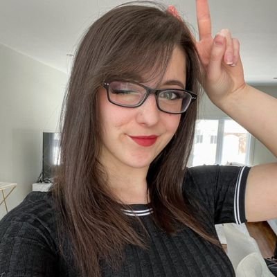 Sarah Urkens tweet media