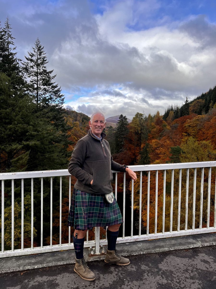 kilted_guide's tweet photo. Autumn in Perthshire is hard to beat! After some heavy rain we stayed dry today. The River Braan looking impressive at #thehermitagedunkeld , whilst the autumn colours at Garry Bridge and #queensview were beautiful. #killiecrankie #britainsbestguides @STGAguides https://t.co/62lX6KuaNY