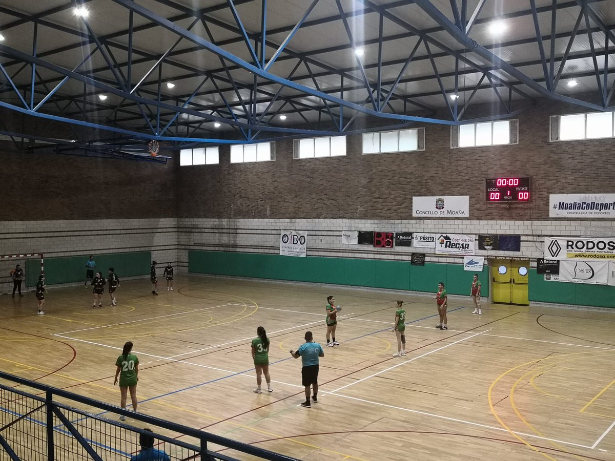 CB_ChapelaWeb's tweet photo. O noso equipo sénior feminino debuta na liga con unha amplía derrota fronte o Samertolameu (46-16). Queda moito traballo por diante, pero gañas non van faltar. Ánimo rapazas!!
#imoschapela #vermelloeverde #gominions #sonolasetta #ciesobracivil https://t.co/B8rluv7t3W